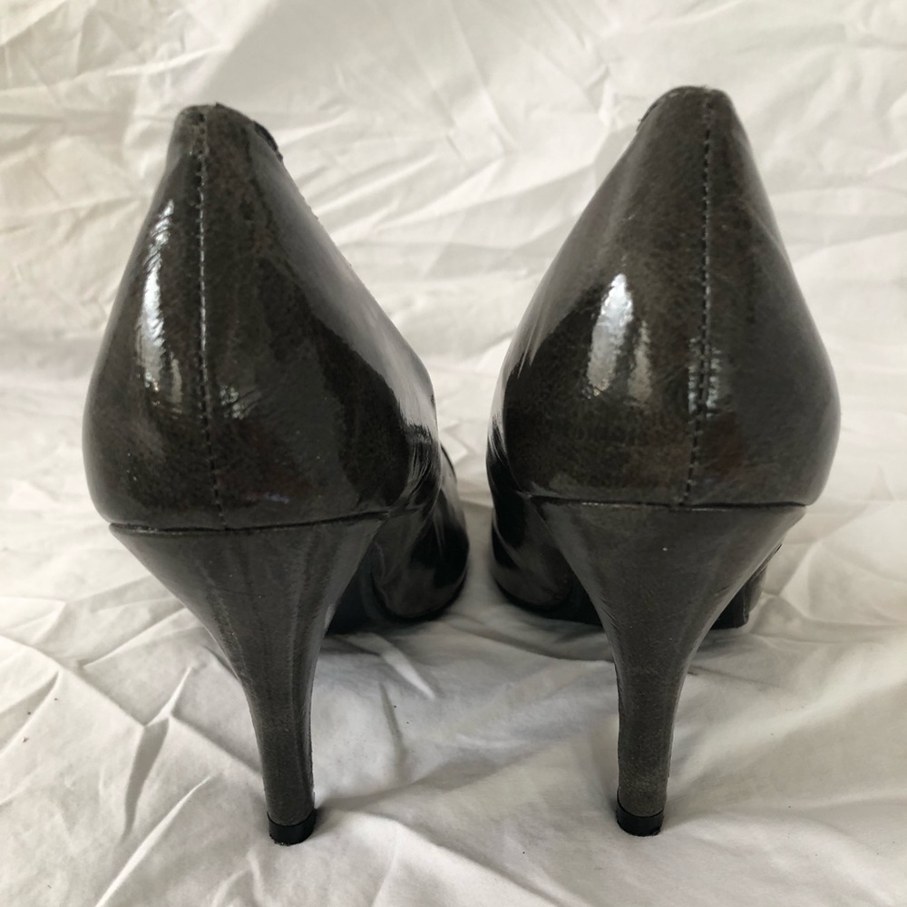 NWOT -Delicious Gun Metal Peep Toe Heels Sz 7 - Picture 5 of 8